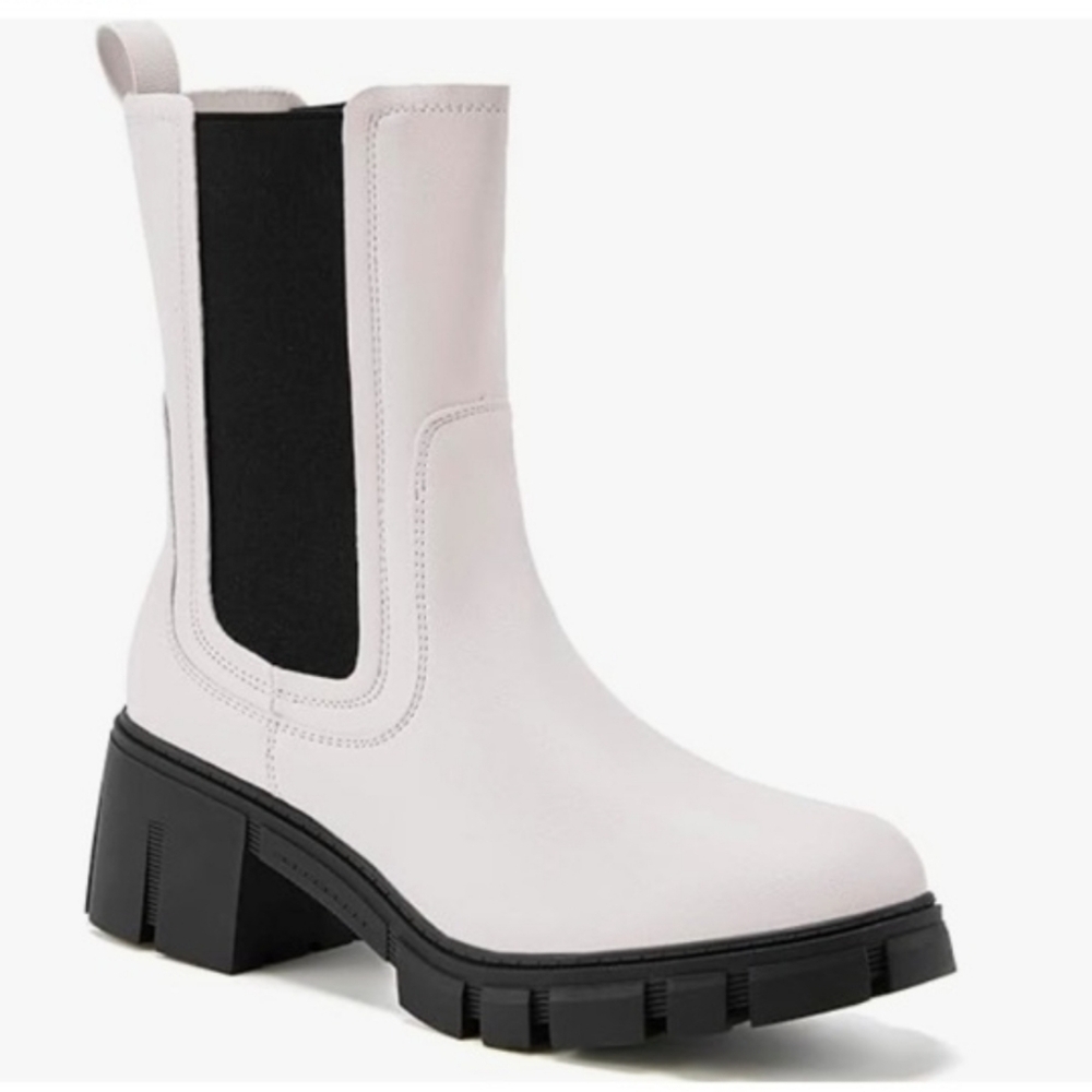Tinstree NWT Lug Sole Platform Mid Calf Elastic Chunky Block Heel Chelsea Boots